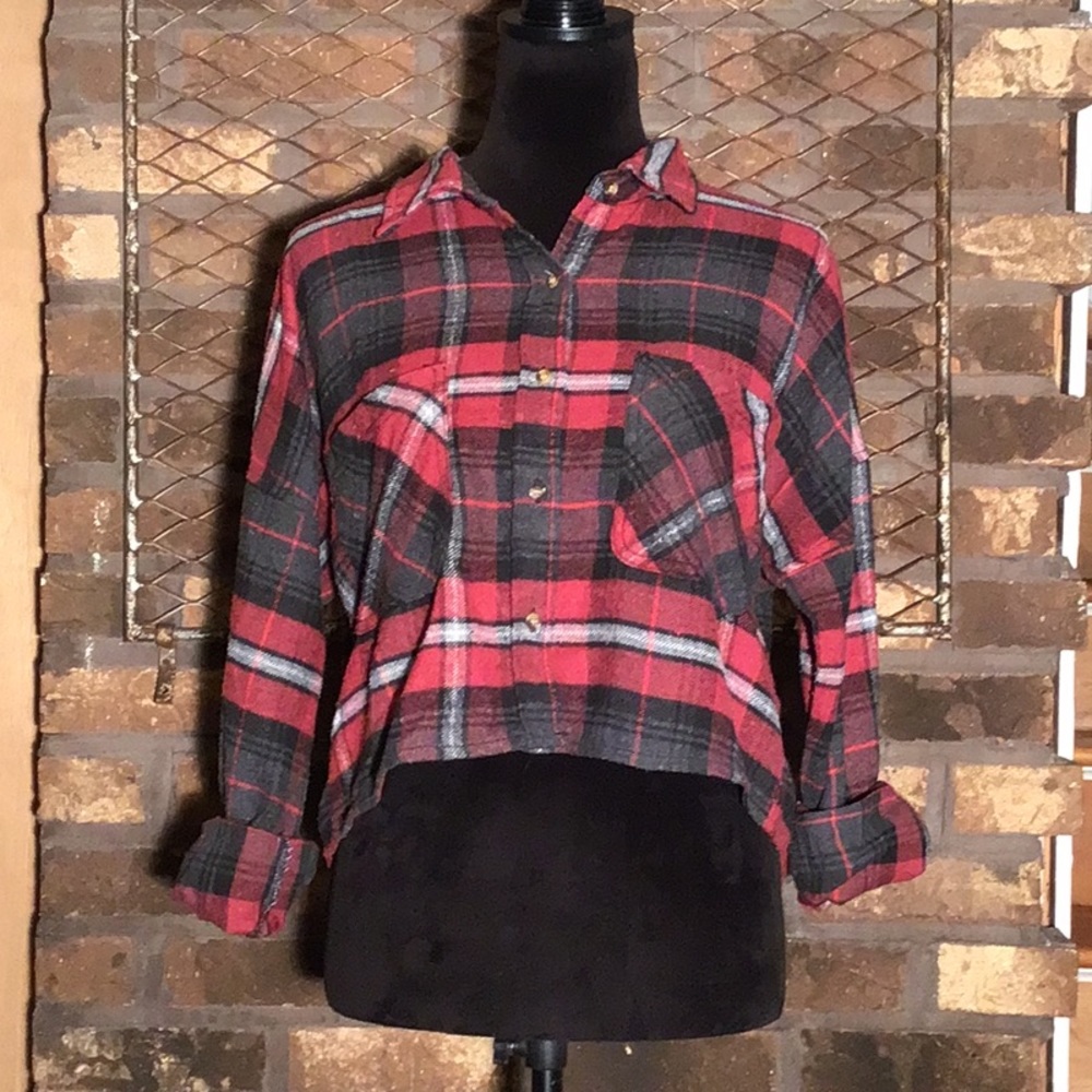 Ci Sono plaid collection cropped flannel red black gray M